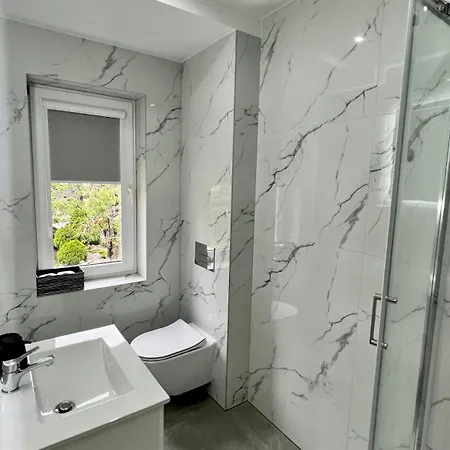 公寓 Family Ostoja 莱鲍